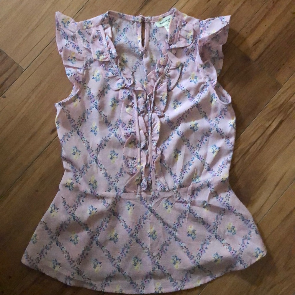 Girls light Pink flower Blouse size M.